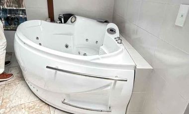 En venta exclusiva casa con piscina: El Pinar Bajo