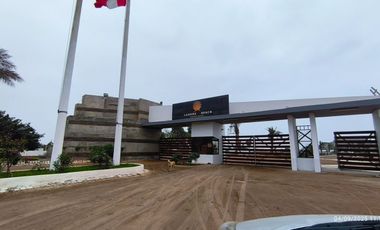 VENTA DE EXCLUSIVA CASA DE PLAYA EN EL CONDOMINIO LAGUNA BEACH - CERRO AZUL