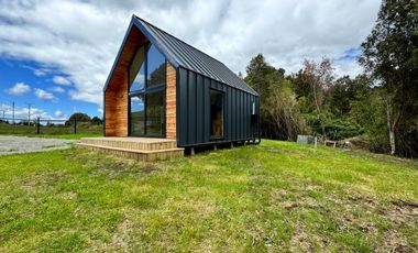 Parcela con espectacular casa en Puerto Varas, Los Copihues - Región de Los Lagos