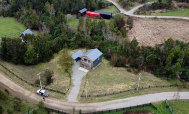Parcela con espectacular casa en Puerto Varas, Los Copihues - Región de Los Lagos