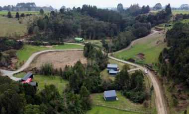Parcela con espectacular casa en Puerto Varas, Los Copihues - Región de Los Lagos