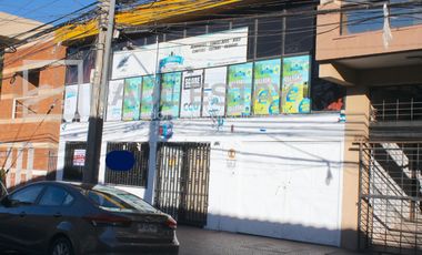 ARRENDAMOS Amplio local a 1/2 cuadra de la plaza de armas