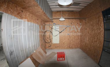 ARRENDAMOS Amplio local a 1/2 cuadra de la plaza de armas