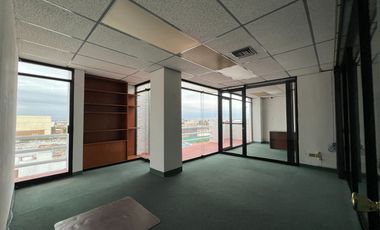 Oficinas en venta Paseo Triunfo de la República y Av. de las Américas