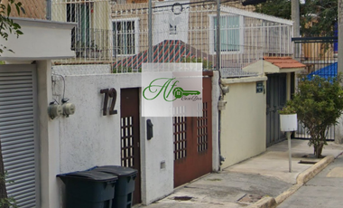 CASA EN REMATE VALLE VERDE TLANEPANTLA CERCA DE CENTRO COMERCIAL SENTURA