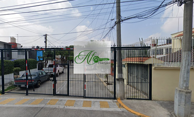 CASA EN REMATE VALLE VERDE TLANEPANTLA CERCA DE CENTRO COMERCIAL SENTURA