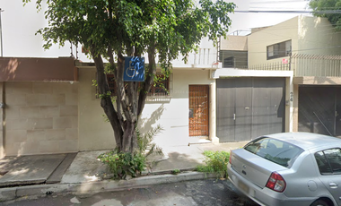 Col. Anzures Miguel Hdgo CDMX Hermosa Y Amplia CASA entrega inmediata, Excelente ubicación A UNOS MINUTOS DE REFORMA, POLANCO, CHAPULTEPEC, INTERLOMAS