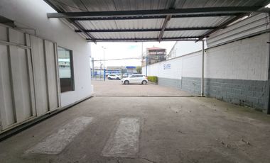 Terreno Comercial En Venta en avenida principal sector Sur Cuenca