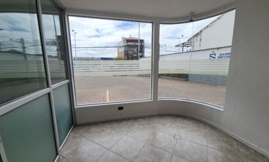 Terreno Comercial En Venta en avenida principal sector Sur Cuenca