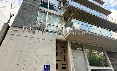 VENTA DE PH IMPECABLE EN SANTA MONICA