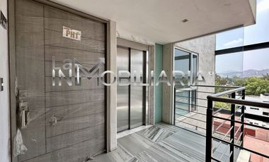 VENTA DE PH IMPECABLE EN SANTA MONICA