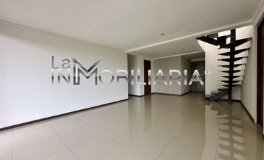 VENTA DE PH IMPECABLE EN SANTA MONICA