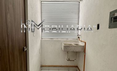 VENTA DE PH IMPECABLE EN SANTA MONICA