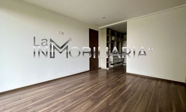 VENTA DE PH IMPECABLE EN SANTA MONICA