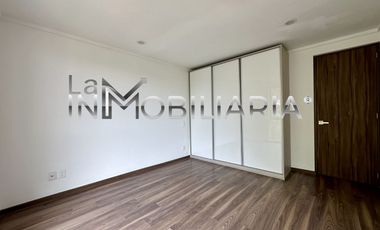VENTA DE PH IMPECABLE EN SANTA MONICA