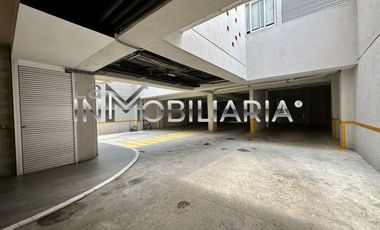 VENTA DE PH IMPECABLE EN SANTA MONICA