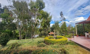 Terreno en venta de 9.000m2 con casa ideal para Instituciones en Ricaurte