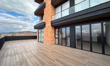 Departamento con amplia terraza en venta - sector Av. 10 de Agosto