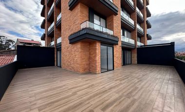 Departamento con amplia terraza en venta - sector Av. 10 de Agosto