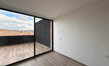 Departamento con amplia terraza en venta - sector Av. 10 de Agosto