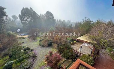 Leon Propiedades vende hermosa casa en Condominio valle los Naranjos.