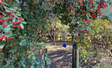 Leon Propiedades vende hermosa casa en Condominio valle los Naranjos.