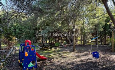 Leon Propiedades vende hermosa casa en Condominio valle los Naranjos.