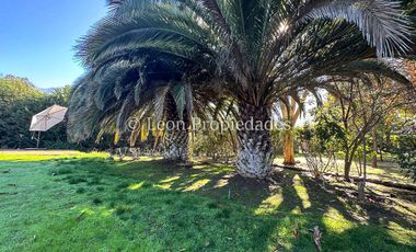 Leon Propiedades vende hermosa casa en Condominio valle los Naranjos.