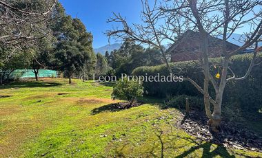 Leon Propiedades vende hermosa casa en Condominio valle los Naranjos.