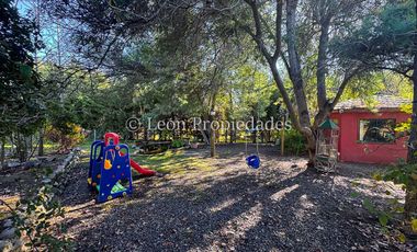 Leon Propiedades vende hermosa casa en Condominio valle los Naranjos.