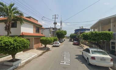 Inversión Segura y Rentable en Bienes Raíces, Casa en Col. Tolteca, Tampico, Tamaulipas.
