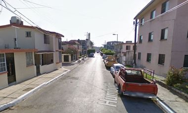 Inversión Segura y Rentable en Bienes Raíces, Casa en Col. Tolteca, Tampico, Tamaulipas.