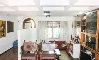 Gran casa en Hurlingham, excelente ubicación