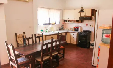 Gran casa en Hurlingham, excelente ubicación