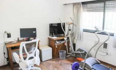 Gran casa en Hurlingham, excelente ubicación