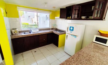 🏠 VENDO CASA DOS PLANTAS CON TERRAZA - TRES DORMITORIOS - (TONSUPA - Club del Pacífico) $77,000.oo OFERTA.