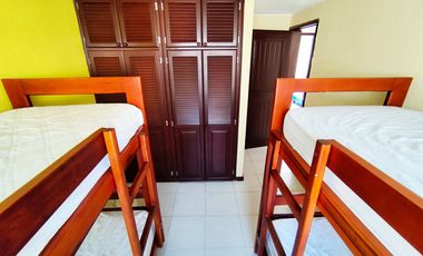 🏠 VENDO CASA DOS PLANTAS CON TERRAZA - TRES DORMITORIOS - (TONSUPA - Club del Pacífico) $77,000.oo OFERTA.