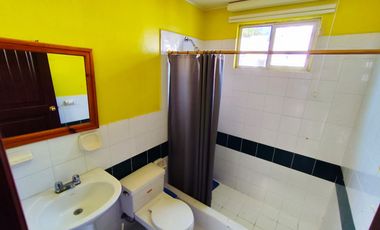 🏠 VENDO CASA DOS PLANTAS CON TERRAZA - TRES DORMITORIOS - (TONSUPA - Club del Pacífico) $77,000.oo OFERTA.