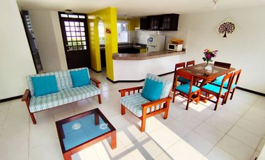 🏠 VENDO CASA DOS PLANTAS CON TERRAZA - TRES DORMITORIOS - (TONSUPA - Club del Pacífico) $77,000.oo OFERTA.