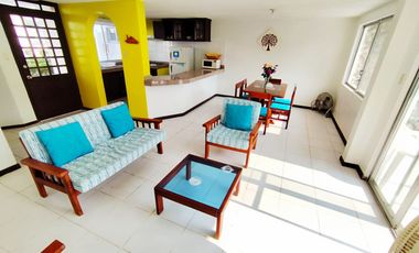 🏠 VENDO CASA DOS PLANTAS CON TERRAZA - TRES DORMITORIOS - (TONSUPA - Club del Pacífico) $77,000.oo OFERTA.