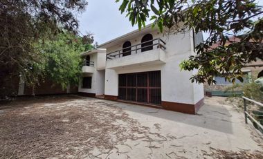 VENTA DE TERRENO DE 1,137 m² EN AV. YURUMAYO