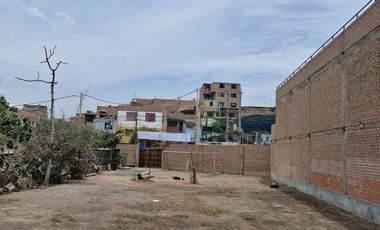 VENTA DE TERRENO DE 1,137 m² EN AV. YURUMAYO