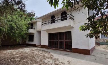 VENTA DE TERRENO DE 1,137 m² EN AV. YURUMAYO