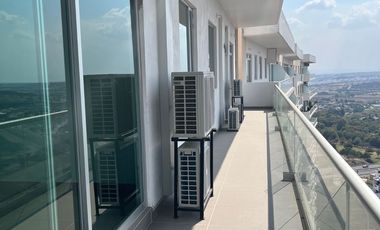 SANTA FE JURIQUILLA PENTHOUSE DE LUJO EN PRIVADA AMENITIES SEGURIDAD 3 RECAMARAS TERRAZA CUARTO DE SERVICIO