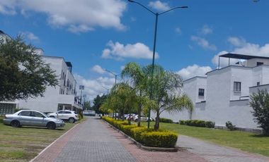 SE VENDE CASA EN JARDINES DE AHUATLAN