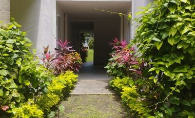 SE VENDE CASA EN JARDINES DE AHUATLAN