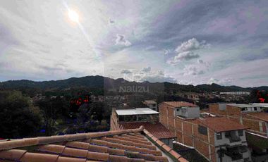 Apto en edificio sin ascensor con una vista maravillosa