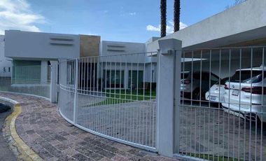 Residencia de lujo en venta, en Club de Golf Las Fuentes Puebla, 4 recámaras