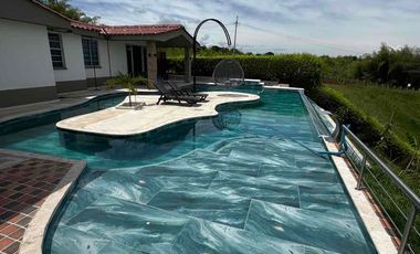 Arriendo ò vendo casa campestre en cerritos