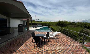 Arriendo ò vendo casa campestre en cerritos